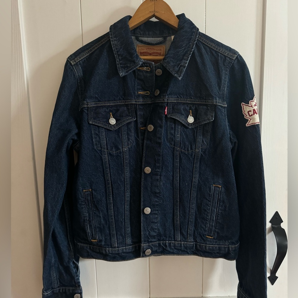 Ladies Levi’s Jean Jacket